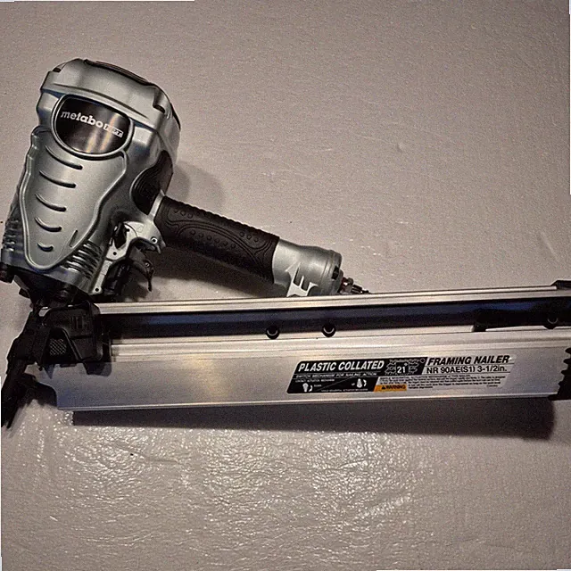 Hitachi NR 90AD(S1) 3-1/2" Paper Collated Framing Nailer Pneumatic